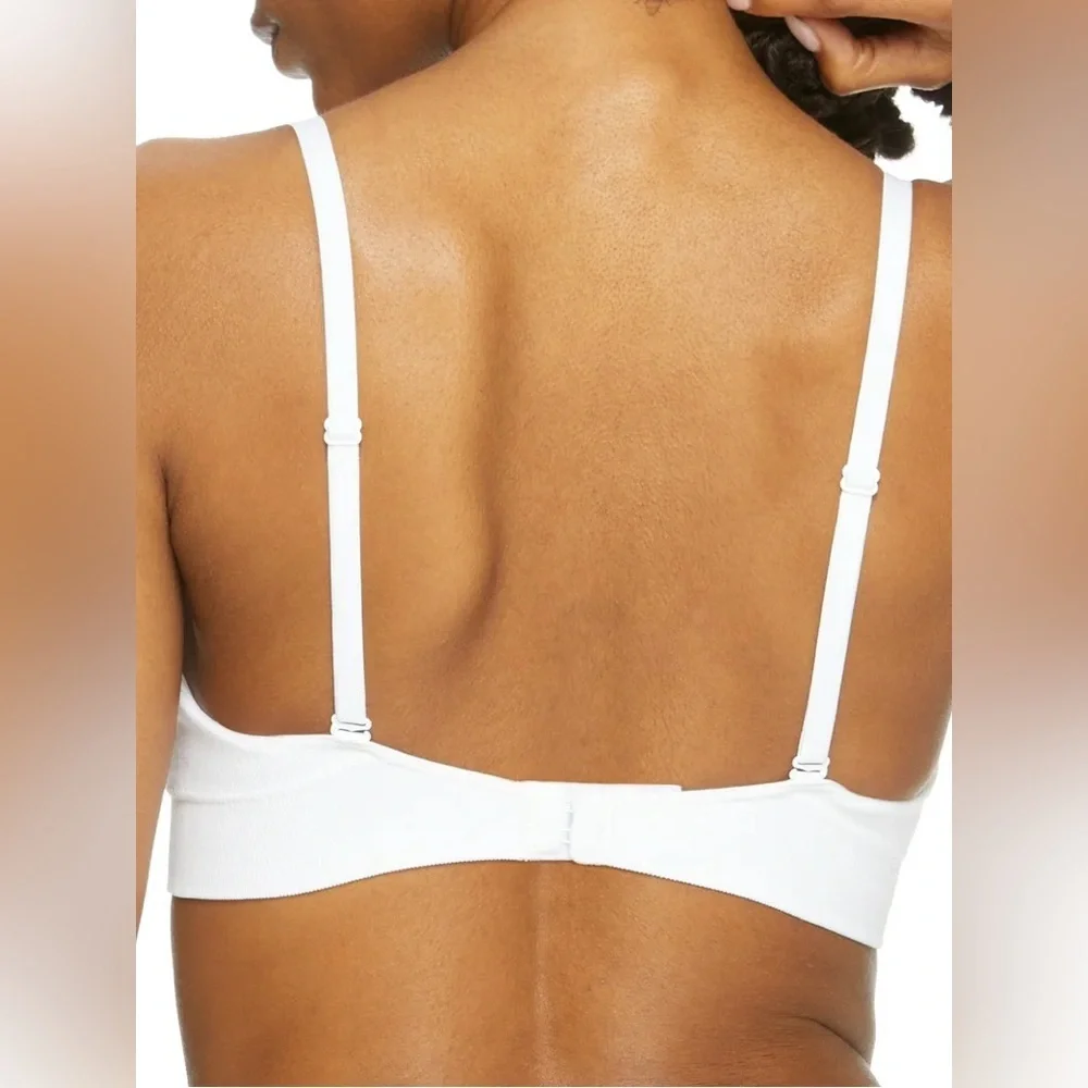 White Seamless Wireless Bralette Convertible Straps Size Medium - Picture 2 of 4